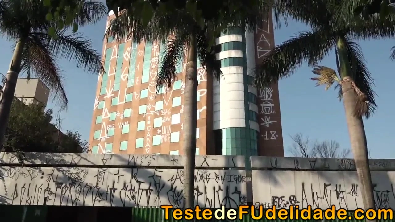 Mendigata gostosa transou com empresario dotado