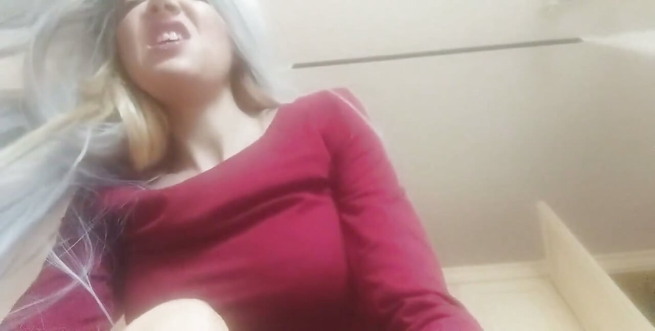 Üvey anne kocasıyla gözleri bağlı seks yaptığını sandı ve onun yerine...