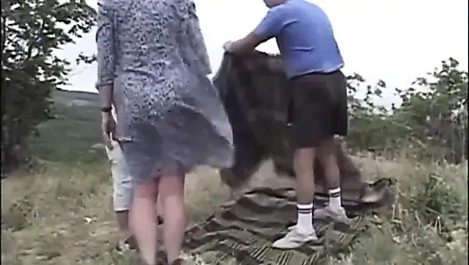 Hairy pussy blonde milf threesome pussy fucking pussy licking