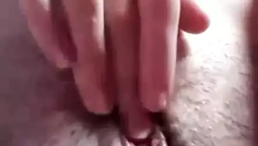 Küçük klitorisli büyük memeler