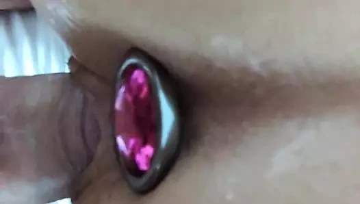 Seksi orta yaşlı seksi karımın ev yapımı amatör anal ve amcık sikiş videosu.