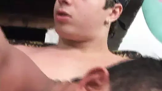 Büyük yarak götümü sikiyor