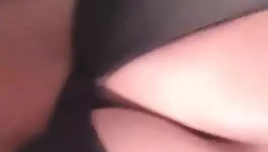 Siyah iri güzel kadın