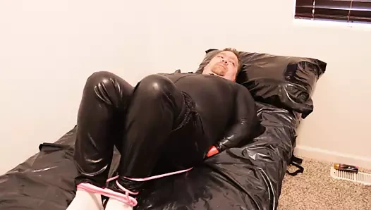 Metres m ve ona hogtied köle