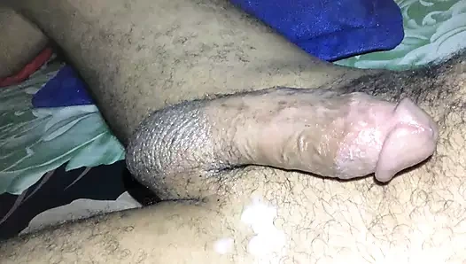 Siyah kız beyaz yarağı vites seçici gibi sıvazlıyor