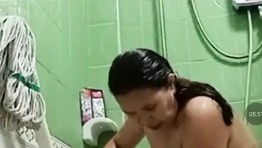 Aug'un ilk gününde video seks.