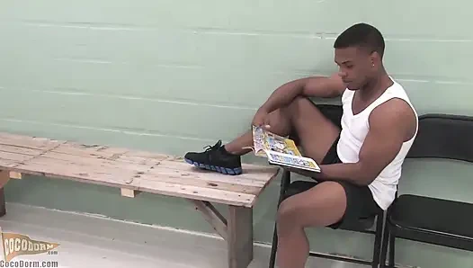 Dejuan Diamond + Logan Heart, diğer adıyla Adrian Hart