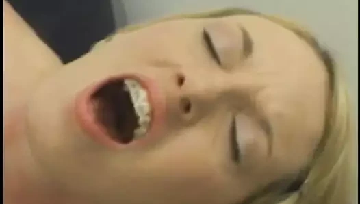 şehvetli sarışın bebeğim ile sıkı göt sürmek horoz gibi bir kovboy kız