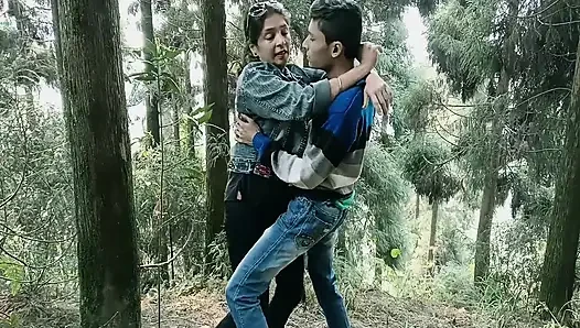 18 Year Old Indian College Boy Hot Sex with Mature Desi Bhabhi Punam