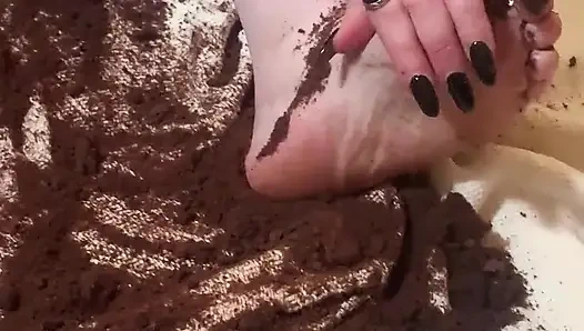 Ayak ayaklar pastada