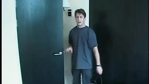 Büyük Sert Yaraklı Adamla Seks Yapmak Tatmin Oluyorlar