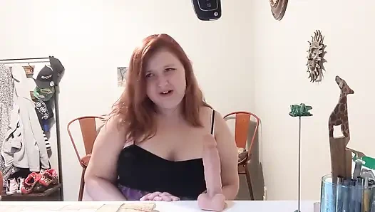 Eski kız arkadaş yeni üvey babanı tanıştırıyor