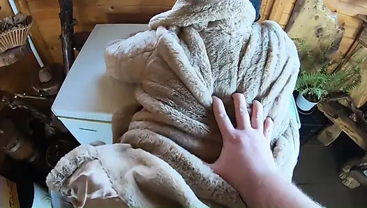 Sakso fetiş delici, kürk manto ve seksi kıyafetler 7