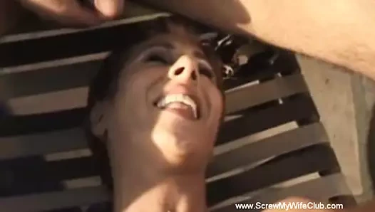 Kısa saçlı kızıl saçlı swinger bbc seks seven deneyim alır