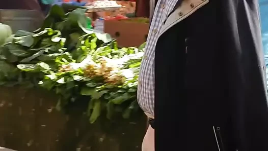 Sokaklarda yaşlı adamlar 01
