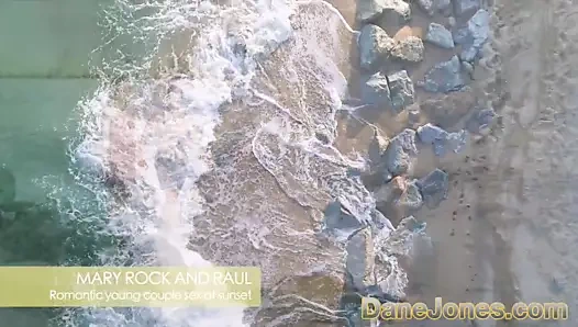 Dane jones genç Rus esmer mary kaya sikikleri usa damızlık