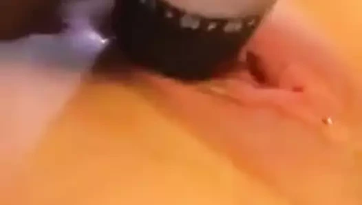 Sürtük onu kedi matkaplar.... kelimenin tam anlamıyla