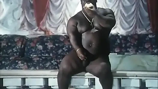 Götte kıllı amcıkta büyük siyah yarak... ağzına boşalma