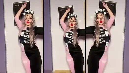 Sen adam değilsin, sen benim kadın kılıklımsın - findom goaldigger'dan kırık klip için asmr aşağılama