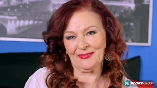 73 yaşındaki ateşli amcığı sik!