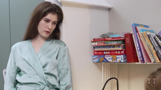 Çok kötü bir kız olmuşsun Bella! Üvey baba Tim seni cezalandıracak