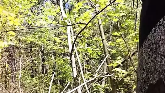 Aldatan evli sürtük ormanda sikikleri