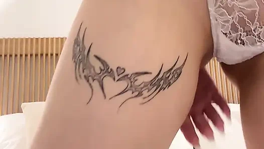 Genç kız mastürbasyon yapıyor ev yapımı video