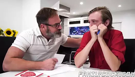 twink var aşık üzerinde onun üvey ve biter yukarı barebacked Sabit