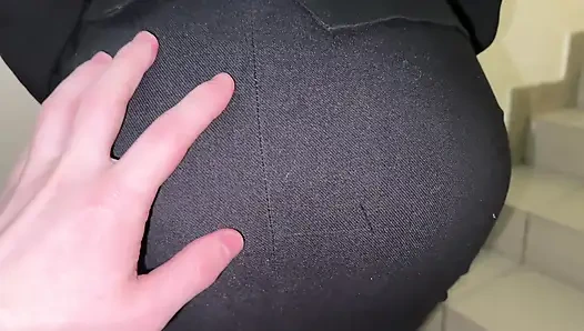 Ateşli bir komşuyla seks altın duşta bitti!