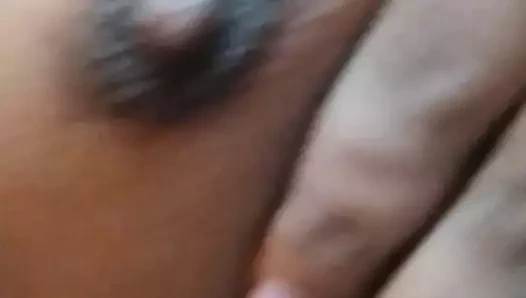 Tombul anu boob gösteri