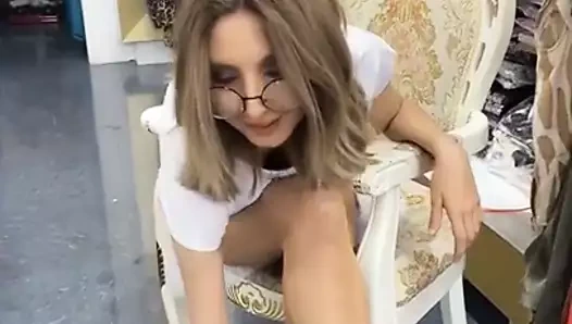 Azeri fahişe naylon ayaklar