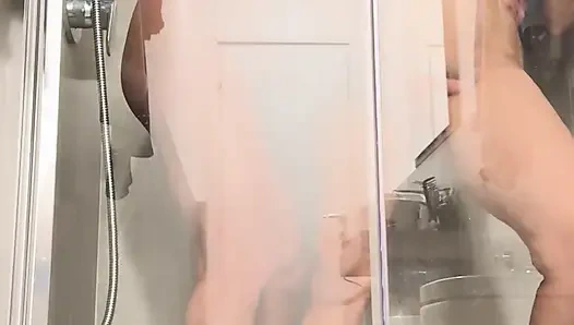 Karımla çıplak ateşli duş