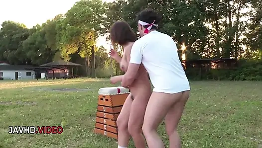 Çarpıcı Sara Saijo ile yoğun jav aksiyon Japon grup sikişiyor