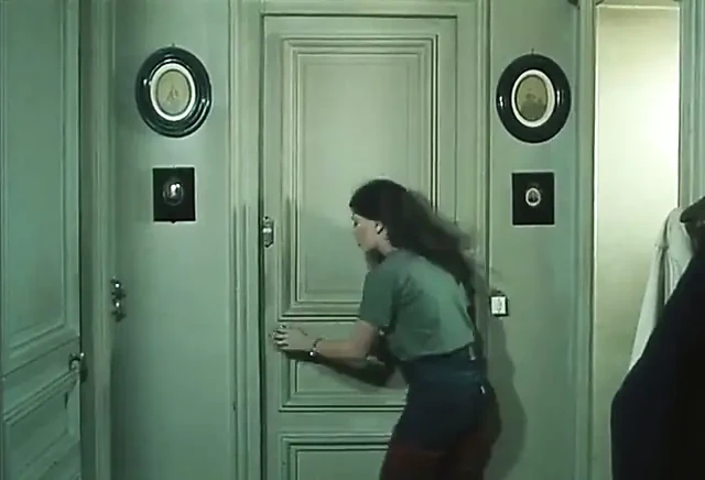 Yırtılmış Külotlar, Kalçaları Açık Sakinler (1980)