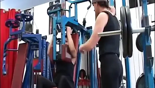 Solaryumda mio göt sikişi