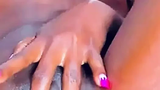 Nubian pembesi forma