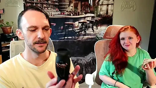 Gokipa vibratör ve salıncak glans eğitimi penis eğitmeni kutu açıyor