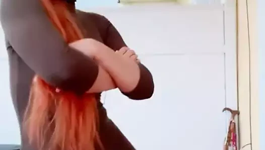 Amazine kalçalar ve göt