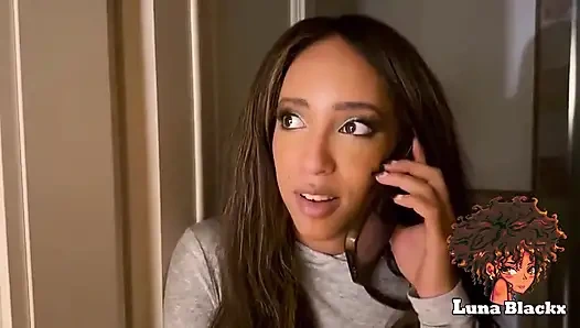 Komşumun lunablackx ve denis marti'nin arka kapımı çalmasına izin verdim