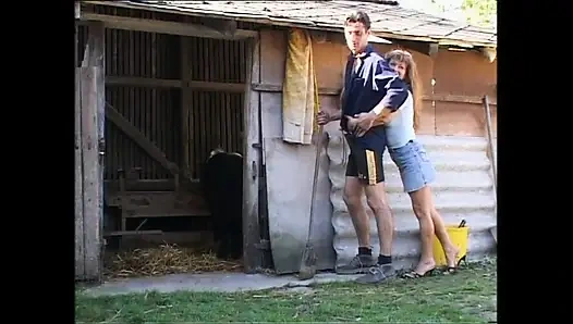 Ekmek, peynir ve yarak scn02