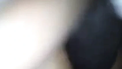 Şaşırtıcı büyük memeler üzerinde bu amatör fışkırtma boşalmak siyah cocu işemek