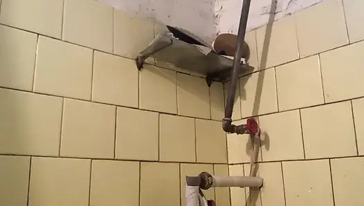 Azgın hatun banyoda