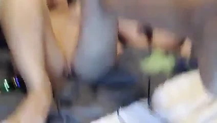 Briana l ve ona kız arkadaş mastürbasyon üzerinde kam