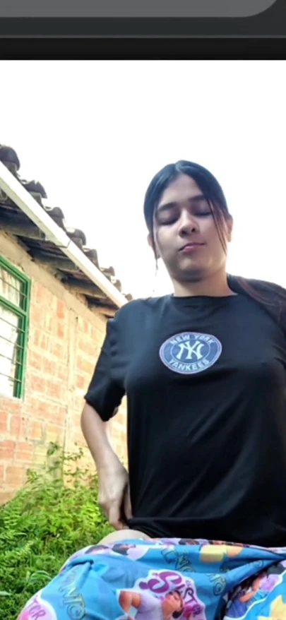 PORNO AKTRISI KAYıNPEDERI TARAFıNDAN ŞAŞıRıYOR VE BÜYÜK GÖĞÜSLERINE DOKUNUYOR | Klip 2