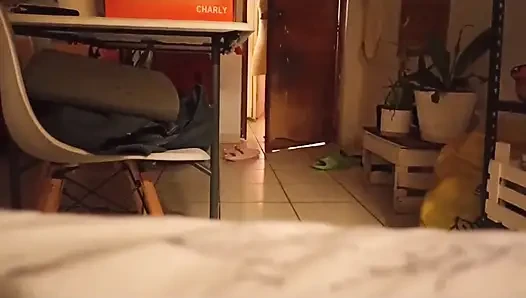 Tombul hamile kız arkadaşım bana tangasını giyerek videosunu gönderiyor