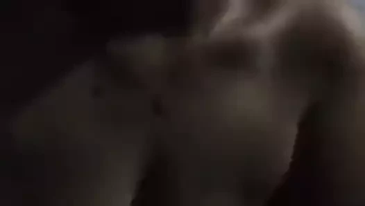 Tay kız gülümseme