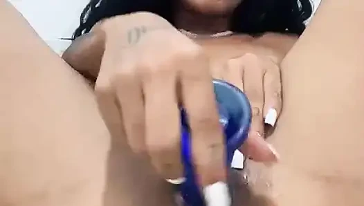 Mavi dildomla orgazm oluyorum