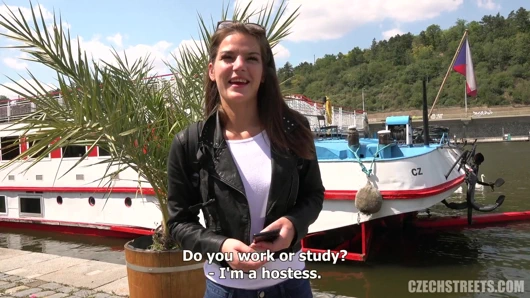 Çek sokakları - şimdiye kadarki en ürperen kız