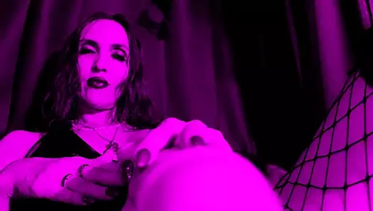 Fetiş dominatrix metres eva milf büyük göt femdom bdsm bot lateks strapon oyuncaklar kink olgun domina