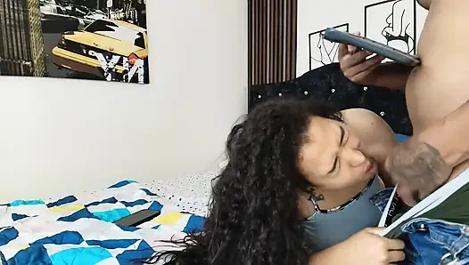 Bana yarağımla ona tokat atmamı söylüyor